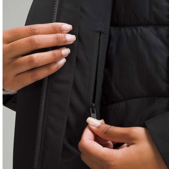 LULULEMON 3 - 1 INSULATED RAIN COAT NWT $498.00 RETAIL BLACK SZ 12 VERY OVERSIZE - Picture 5 of 14